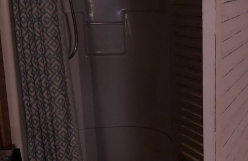 Pleasant Hill Apartment | Rustic Cozy Loft Cabin