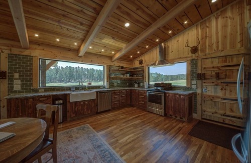 Colonial Pine Hills Cabin | Rustic Custom Timber Frame Cabin