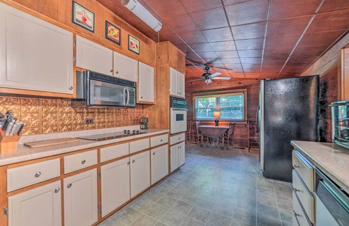 Dover House | Rustic Dover Retreat w/Porch - Walk to Boat Ramp!