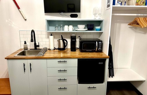 Shawnigan Lake Apartment | Rustic elegance and modern comfort, Suite A is private and pet friendly!