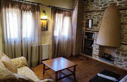 Eleutheroupoli House | Rustic House