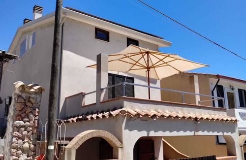 Maladroscia House | Rustic house in front of the beach in Maladroxia