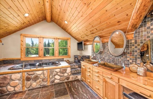 Bovey House | Rustic log home with lots of room to relax.