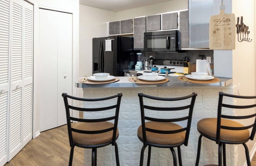 Gainesville Apartment | Rustic Luxe Loft: A King Bed Hideout with Edge