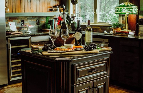 Beechgrove Cabin | Rustic Luxury Cabin w/breathtaking views, stunning sunsets, & minutes from I24