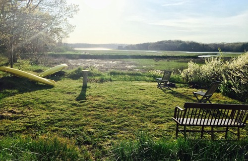 Wellfleet Cottage | Rustic Marsh-side Summer Cottage on Blackfish Creek