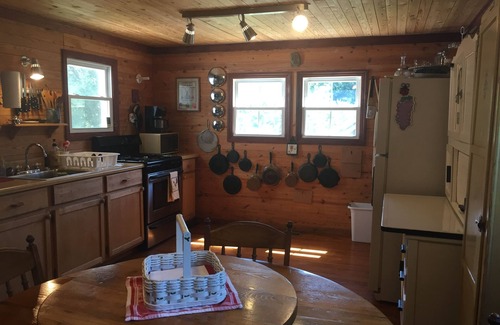 Moravian Falls House | Rustic, Peaceful and Quiet