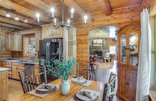 Chestnut Mound House | Rustic Retreat in Hickman on 160 Acres w/Views!