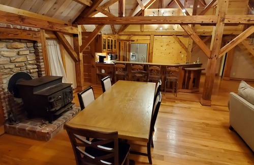 Lake Charles House | "Rustic Retreat" Timber Frame near Sam Houston Jones State Park & Casinos