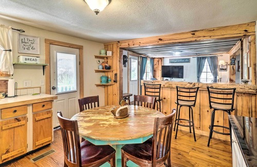 Robbinsville Cabin | Rustic Robbinsville Cabin w/ Fire Pit!