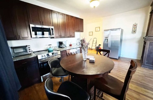 Point Breeze North Apartment | Rustic Rockwell Park with Free Off-street Parking