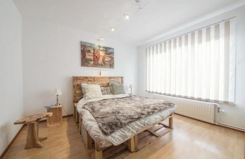 Halle House | Rustic room 15 mins from Brussels