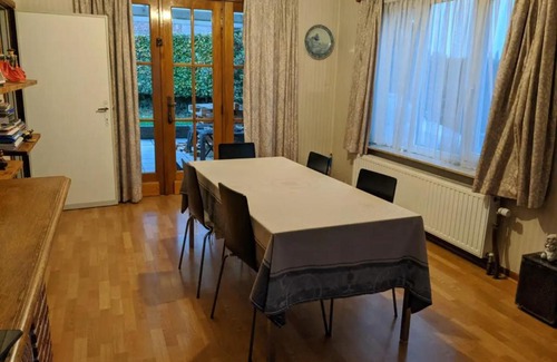 Halle House | Rustic room 15 mins from Brussels