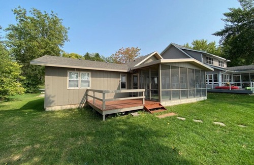Nashua Cabin | Rustic Three Bedroom Cabin with 28 Foot Dock on Cedar Lake - Nashua, Iowa