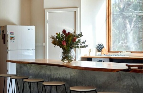 Aireys Inlet House | Rustic Treehouse - Aireys Inlet