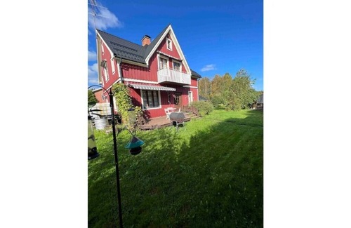 Pitea House | Rustic Villa in Central Piteån