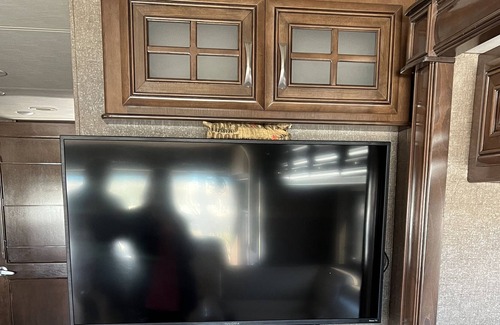 College Station House | RV Glamping in Aggieland - sleeps 5