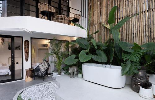 Old City Villa | Rwanda Naziza - Private Villa in the Old Town City - PRIME LOCATION I Daily Housekeeping