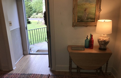 Rye House | Rye Colonial Walk to Town & Bike to Beach