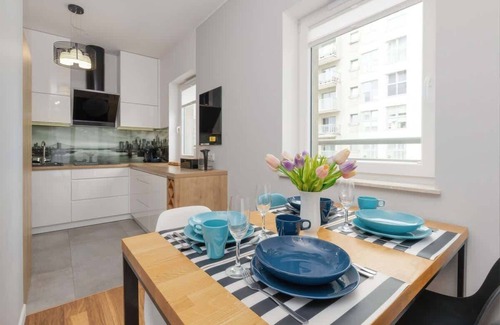 Przymorze Apartment | Rzeczypospolitej 4C Gdańsk | Functional Apartment with Parking | Balconies | Fam