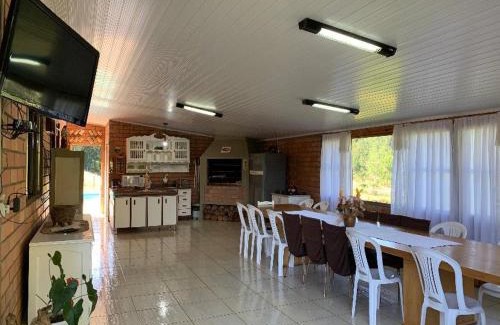 Ibicare House | Sítio com Piscina e Vista a 12km de Treze Tílias