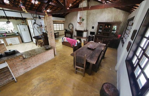 Penedo House | Sítio do Sol de Penedo no Início do Balneário de Penedo Junto a Cachoeira ,com