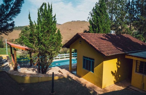 Monteiro Lobato Ski Chalet | Sítio Tia Anastácia - Chalet Alambique