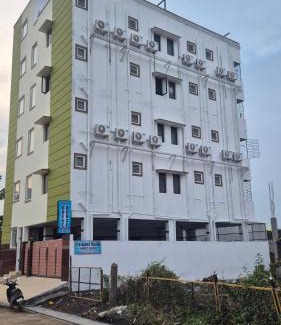 Siruseri Bed & Breakfast | S R Guest House