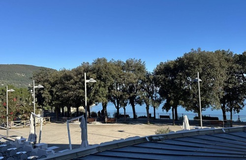 Sirolo Apartment | S035 - Sirolo, three-room apartment in the square with sea view
