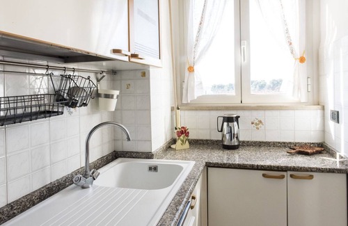 Sirolo Apartment | S069 - Sirolo, four-room apartment in the center with terrace and garage