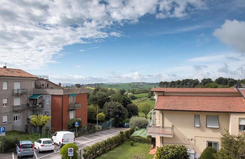 Sirolo Apartment | S69 - Sirolo, quadrilocale in centro con terrazzo e garage