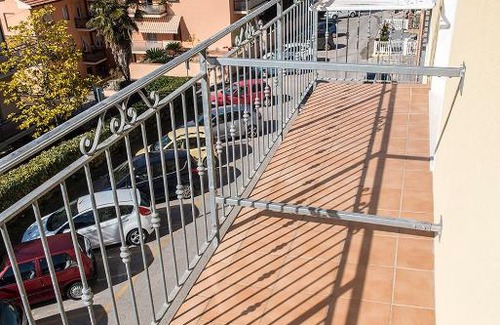 Sirolo Apartment | S69 - Sirolo, quadrilocale in centro con terrazzo e garage