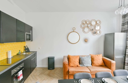 Montmartre Apartment | Sacré-Coeur Modern 4BD with sauna for 10 guests!