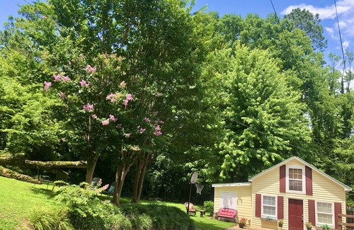 Fort Payne House | Sacred Sanctuary Walking distance to downtown Fort Payne AL.