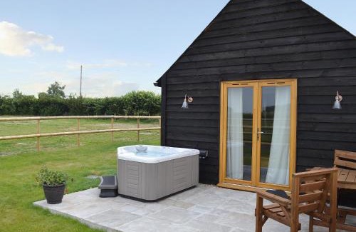 Denton House | Saddlers Cottage