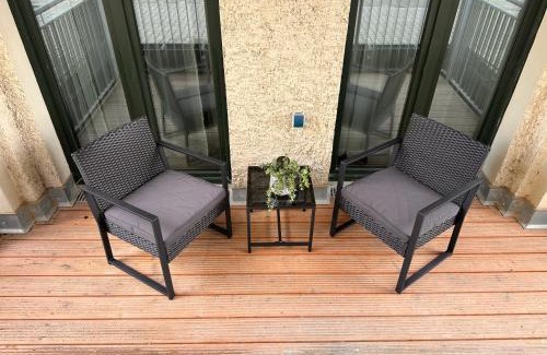 Magdeburg Apartment | SAFAN Suites I Elbnah I Balkon I Uniklinik I Parkplatz