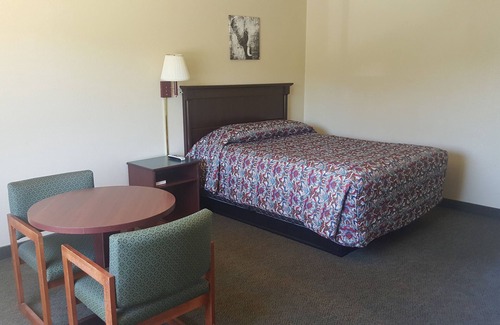 Roseburg Hotel | Safari Inn