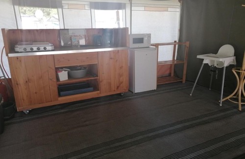 Schweppenhausen Apartment | Safarizelt Camping Aumühle