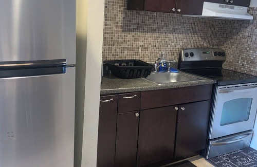 Northeast Philadelphia Apartment | Safe Cozy Apt No Steps w/Washer& Dryer and private parking space in NE Phila