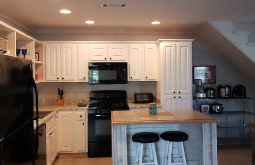 Mattson Apartment | SAFEST PLACE AROUND CLARKSDALE Hunters, Fishermen,golfers, tourist, and all.