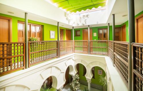 San Francisco-Ribera House | Safestay Cordoba Mezquita Catedral