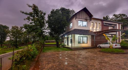 Uddar Villa | SaffronStays Fernshade