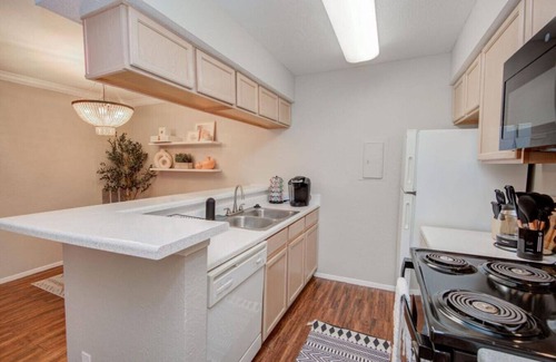 Astrodome Apartment | Sage 1 Bed 1 Bath Apt in Medical Center near NRG