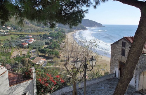 Sperlonga Villa | Saha tourist accommodation among olive trees and sea view