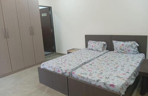 Shirdi Bed & Breakfast | Sai Risu Wada