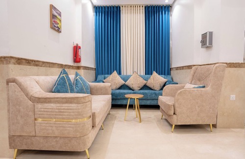 Al Aziziyah Hotel | Saif Plus 1