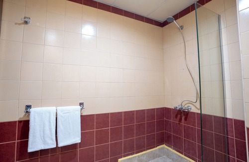 Al Aziziyah Hotel | Saif plus 2