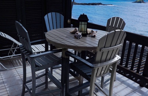 Red Hook Condo | Sail Away I-WOW Your Beachfront Oasis Remodeled