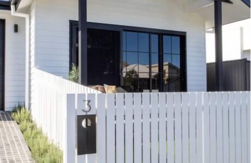 Kingscliff Apartment | Sailfish Studio – Private Access Granny