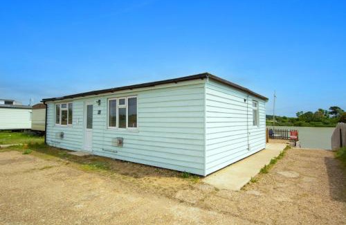 Ringstead House | Sailing Club Bungalow